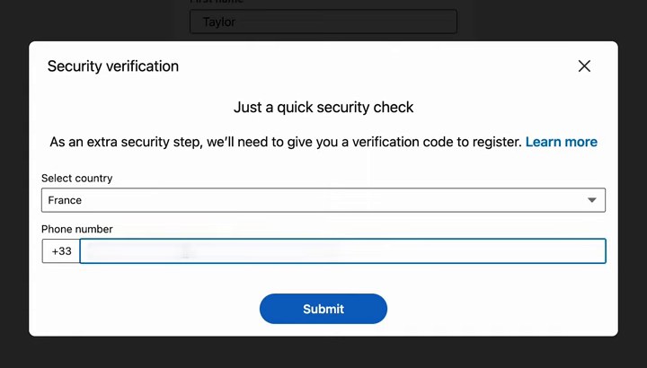 领英注册时的Security verification弹窗:选择国家并输入手机号,点Submit