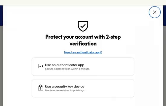 PayPal网页版弹窗Protect your account with 2-step verification,两个选项是Use an authenticator app和Use a security key device